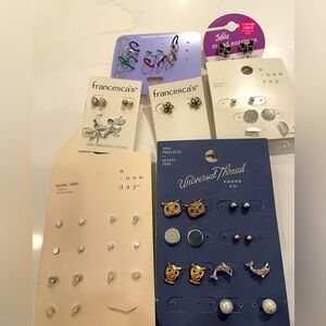 Lot of fashion earrings